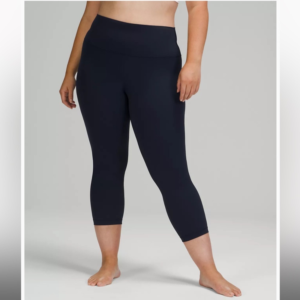 LIKE NEW Lululemon Align High-Rise Crop Leggings 23” - True Navy